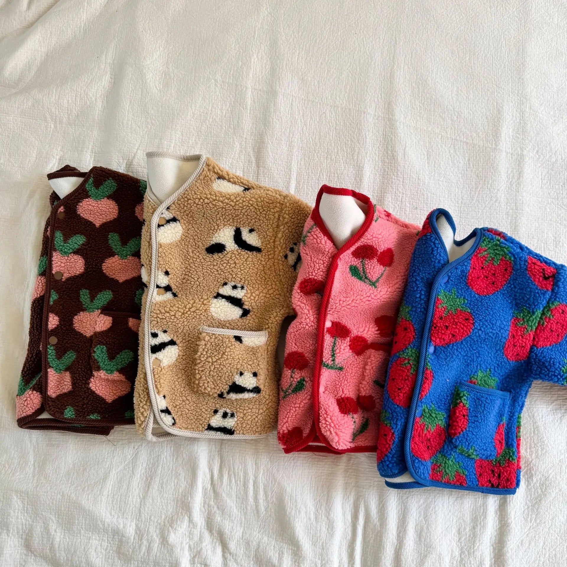 ❄🧸 Cozy Winter Print Jacket for Kids – Ultra-Warm &amp; Adorably Cute